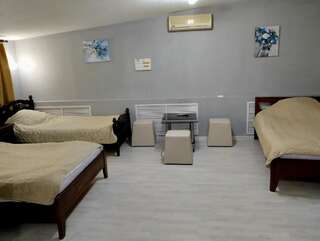 Гостевой дом Rest Home Hotel Нижний Новгород Стандартный семейный номер-4